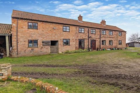 3 bedroom equestrian property for sale, Blyton Carr, Gainsborough, Lincolnshire, DN21