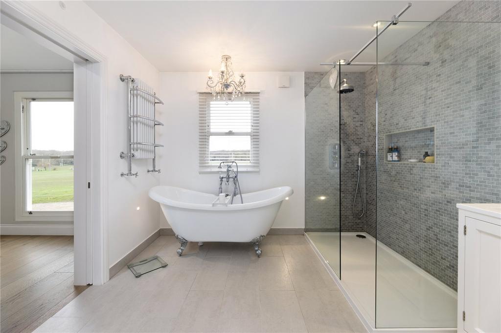 Principal Bathroom