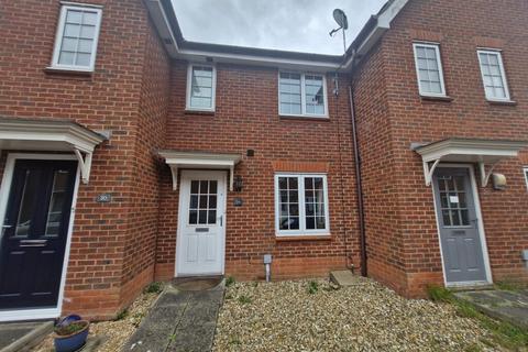 2 bedroom terraced house to rent - 28 Kingfisher Road, Attleborough NR17 2RL
