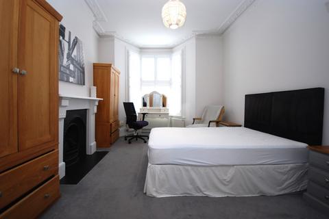 1 bedroom property to rent - Offley Road, Oval SW9