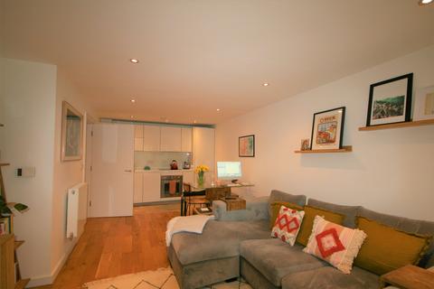 1 bedroom apartment to rent, Eythorne Road, Oval SW9