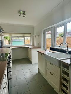 3 bedroom end of terrace house for sale - Bristol BS16