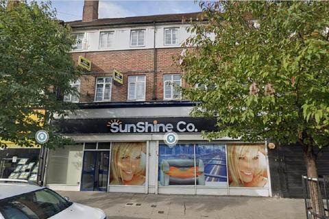 Property to rent, Station Road, Edgware, HA8