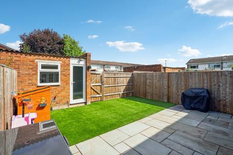 86 Dutton Way, Iver, SL0 9NX