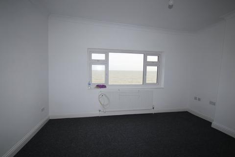 3 bedroom apartment for sale, The Parade, Walton on the Naze, CO14