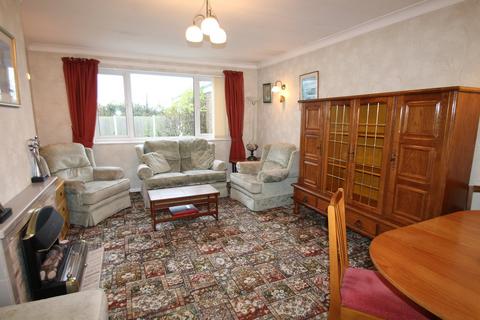 40 Cedar Close, Walton On The Naze, CO14 8NJ
