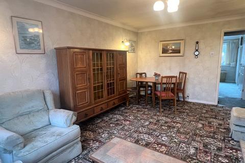 40 Cedar Close, Walton On The Naze, CO14 8NJ