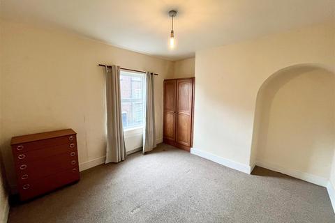 2 bedroom house to rent, Park Lane, Macclesfield, Cheshire