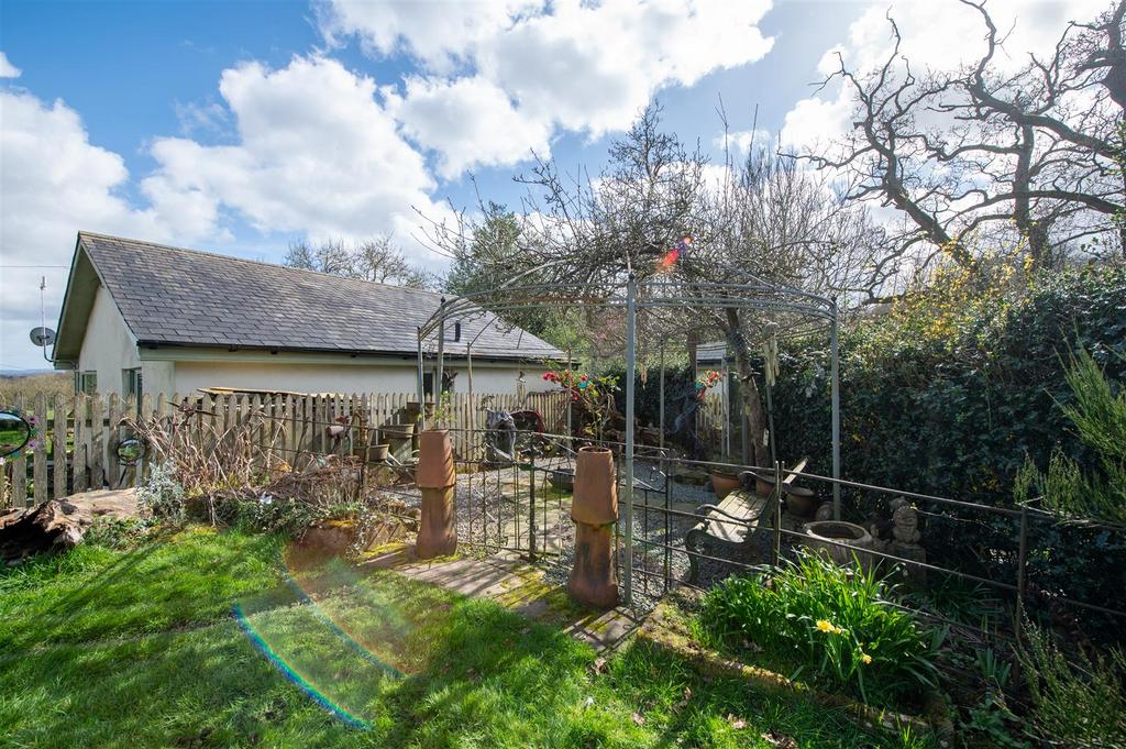 Eastham Farm externals-1.JPG