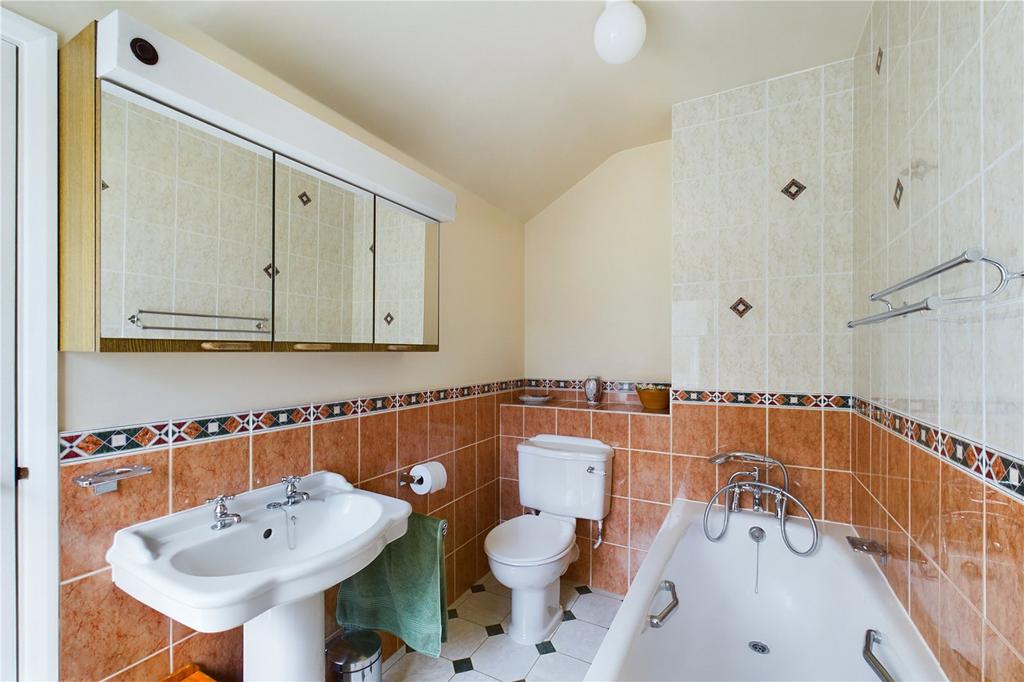 Ensuite Bathroom