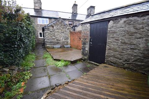 2 bedroom terraced house for sale, Yr Onnen, 12 Stryd Fawr, Bala