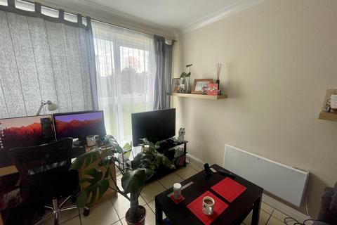 1 bedroom apartment to rent - Broomley Court, Newcastle Upon Tyne