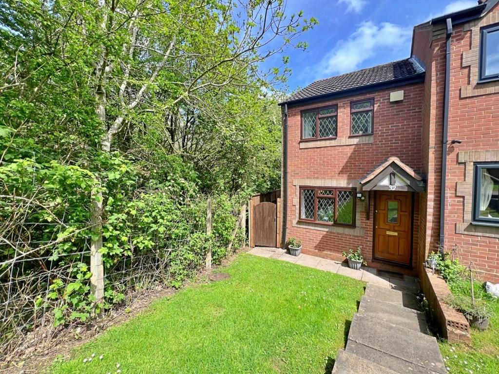 Woodland Way, Birchmoor, Tamworth 2 bed end of terrace house £190,000