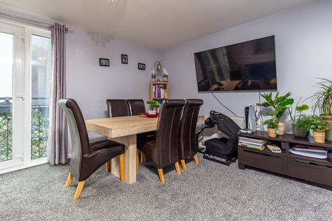 Flat 2, 17 Colonsay Close, Edinburgh, EH5 1BT