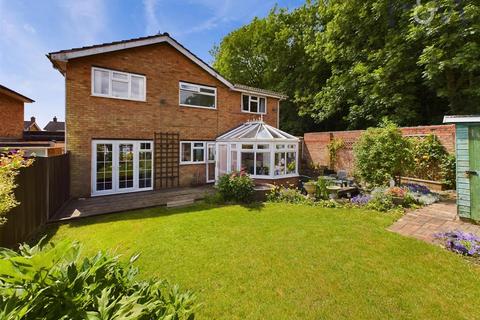 5 bedroom detached house for sale, Marlborough Road, Stevenage