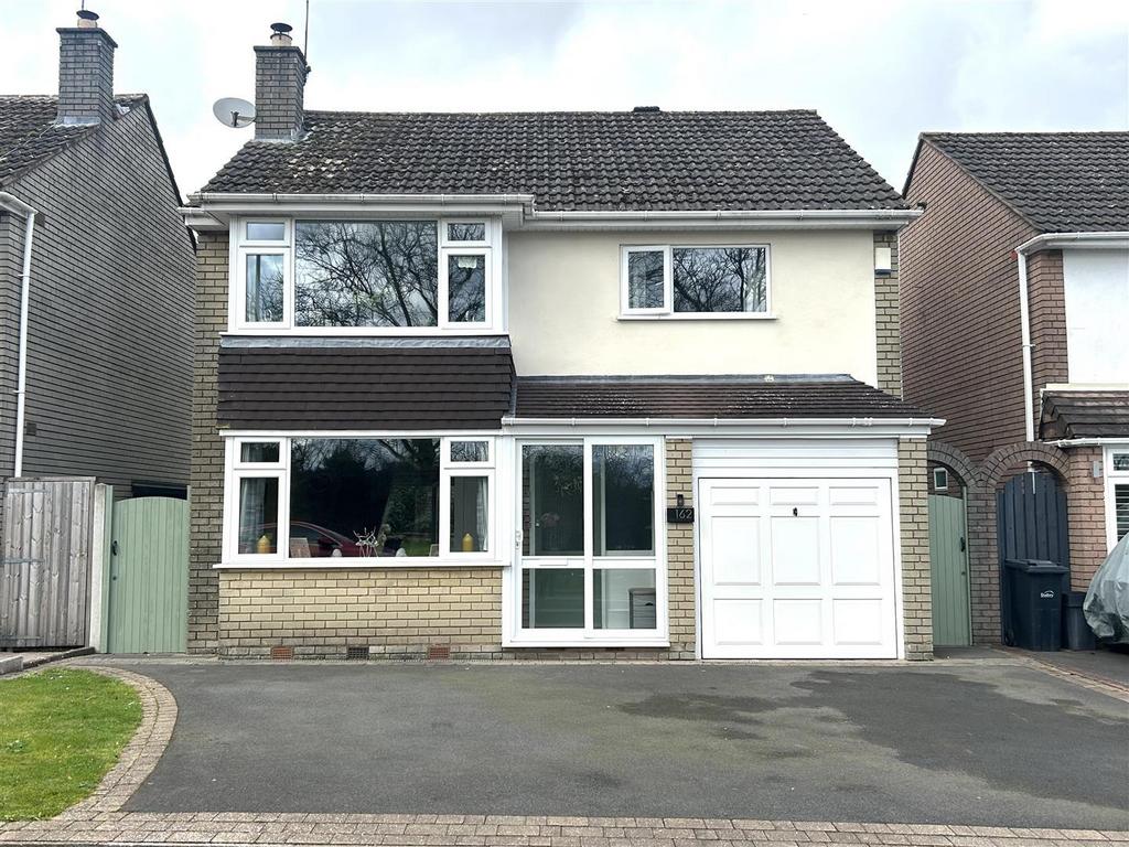 Broadway Avenue, Halesowen 3 bed detached house for sale £385,000