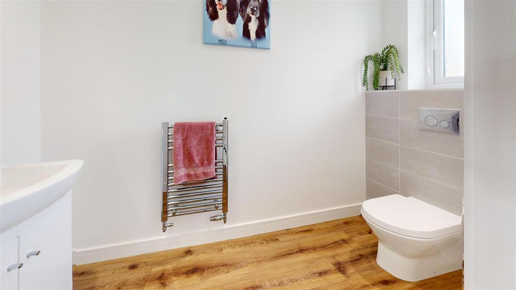 42-Bumpers-Lane-Bathroom.jpg