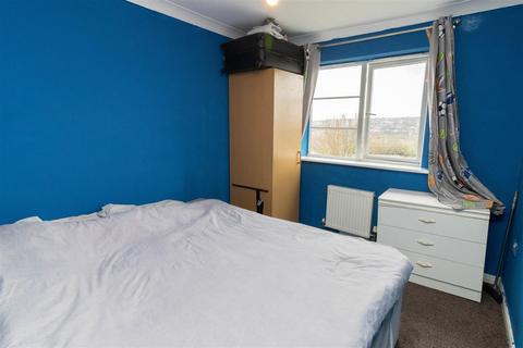 51 Bridges View, Gateshead, NE8 1NZ
