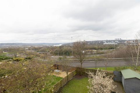51 Bridges View, Gateshead, NE8 1NZ
