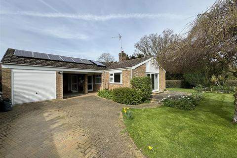 4 bedroom detached bungalow for sale, St. Marys Park, Bucklesham IP10