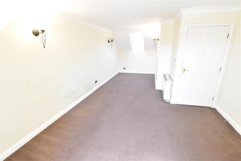 2 bedroom apartment to rent, Fulmar Close, Surbiton