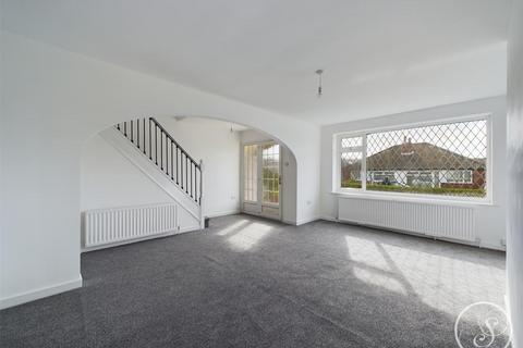 3 bedroom semi-detached house for sale - Alan Crescent, Leeds