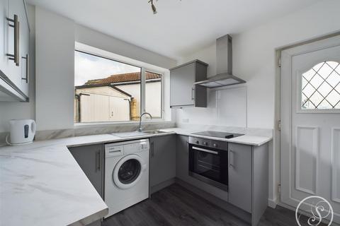 35 Alan Crescent, Leeds, LS15 0JA