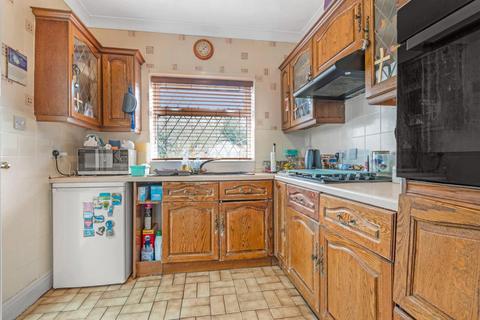 3 bedroom semi-detached house for sale - Melwood Grove, York