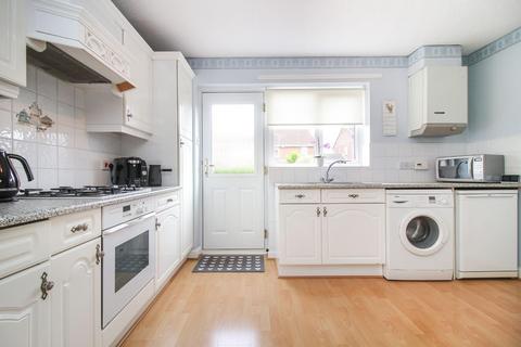 2 bedroom semi-detached house for sale - Monks Wood, North Shields