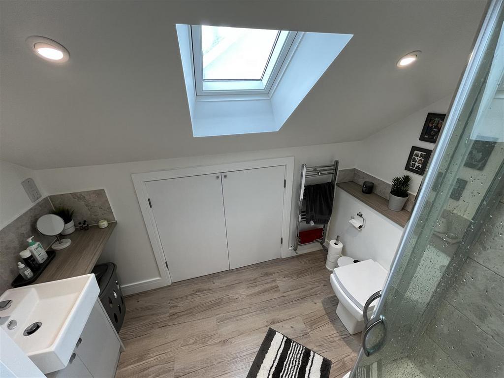 Second En-Suite