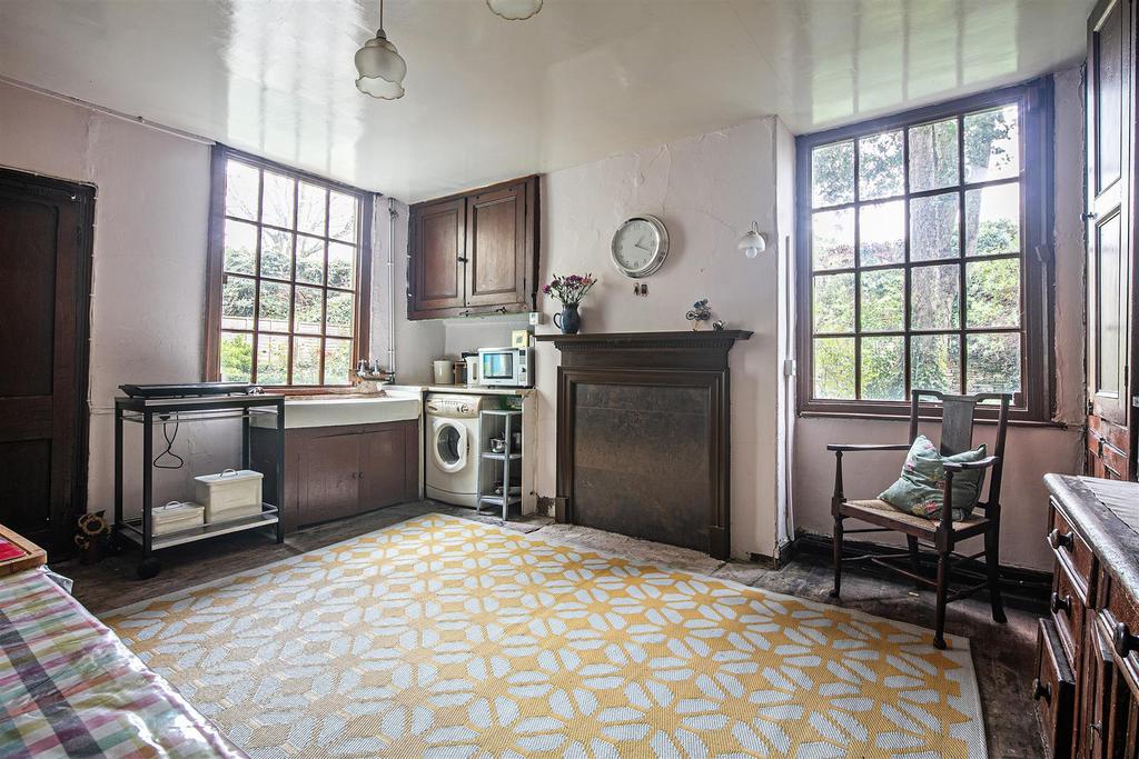 Dining kitchen