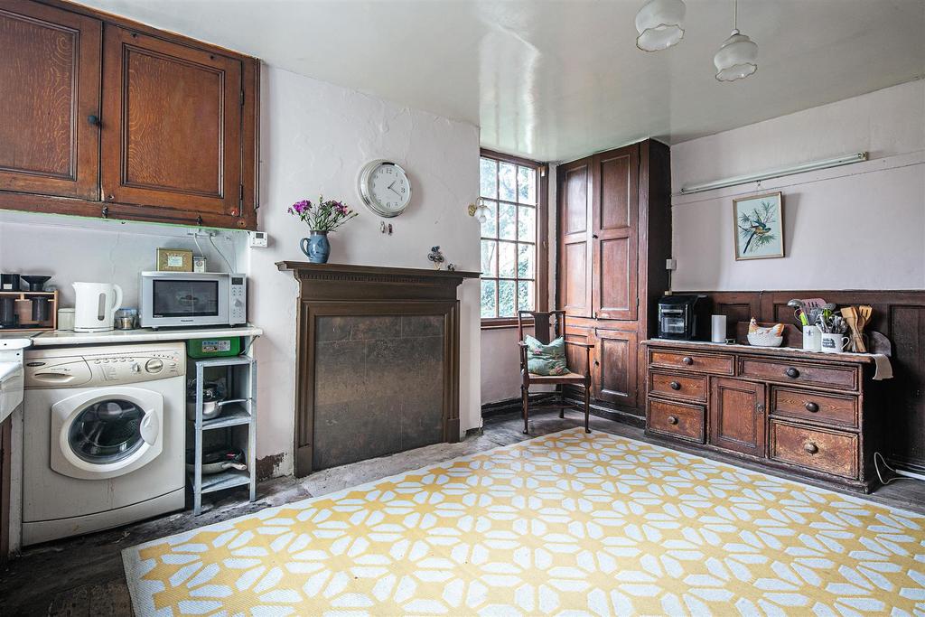 Dining kitchen