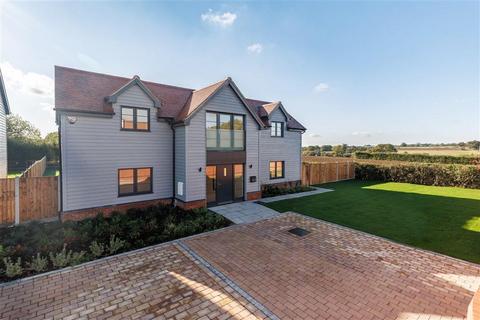 4 bedroom detached house for sale, MEADOW VIEW, Epping Lane, Stapleford Tawney,