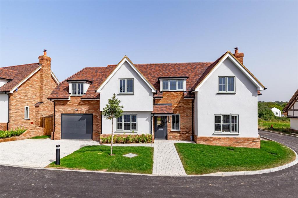 2 Clovis Close (3).jpg