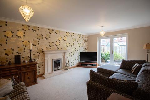 4 bedroom detached house for sale - Willoway Road, Vicars Cross, Chester