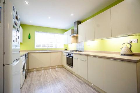 33 Denham Close, St Leonards-on-sea, TN38 9RS