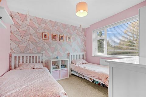 75 Meadowfields Drive, York, YO31 9HW
