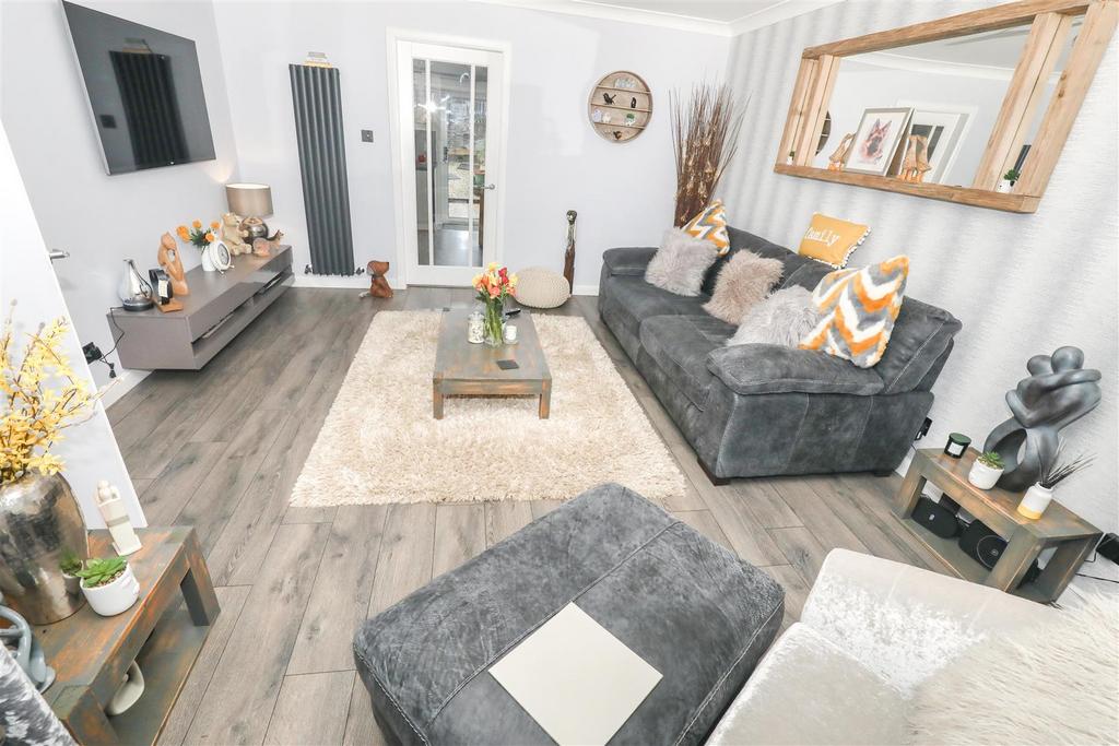 Sauchie Place, Kinglassie 5 bed detached house for sale £259,000