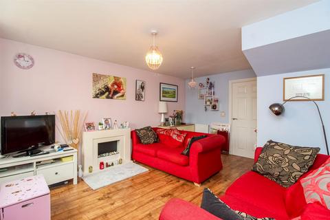 2 bedroom end of terrace house for sale - Dandelion Close, Castleford WF10