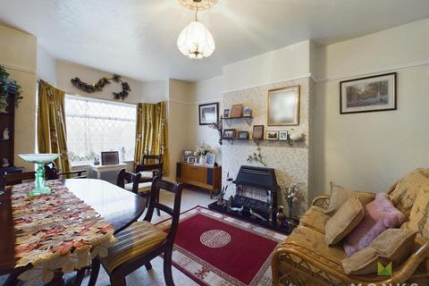 3 bedroom semi-detached house for sale, Monkmoor Road, Oswestry