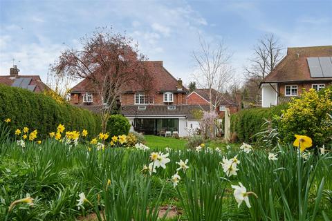 8 Merland Rise, Epsom, KT18 5RZ