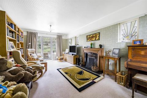 4 bedroom detached house for sale, Stagbury Avenue, Chipstead, Coulsdon