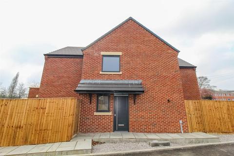 4 bedroom detached house for sale, Farriers Walk, Pontefract WF8