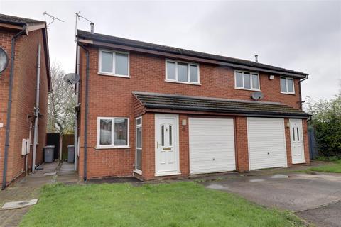3 bedroom semi-detached house for sale - Dairy House Way, Crewe