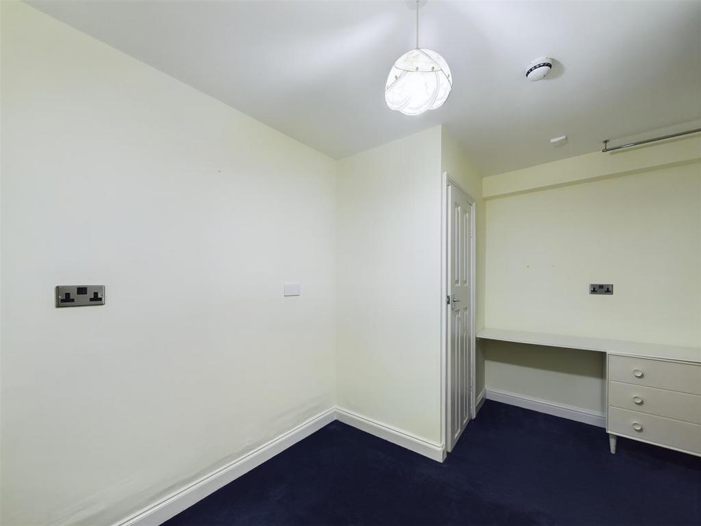 CAM03358 G0-PR0040-STILL009.jpg
