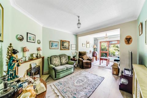 24 Dale View Avenue, London, E4 6PL