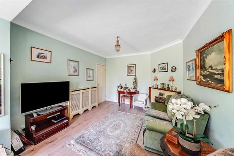 24 Dale View Avenue, London, E4 6PL