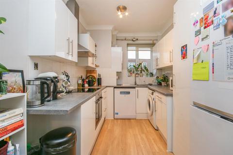 2 bedroom apartment to rent - Sparsholt Road, London N19