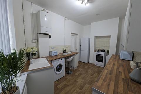 1 bedroom end of terrace house to rent, Campbell Road, Stoke-On-Trent