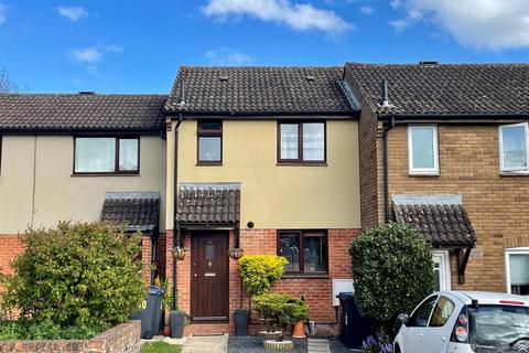 2 bedroom terraced house for sale, Buckingham Road, Chippenham